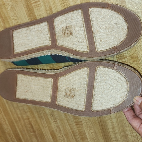 J. CREW Striped Canvas Slip on Espadrille Flats - Blue and Teal, size 10 - Picture 8 of 11